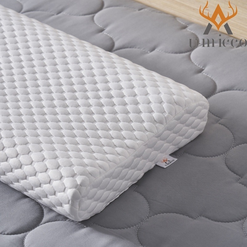 Breathable Soft Hypoallergenic Cotton POE Pillow with Hidden Zipper